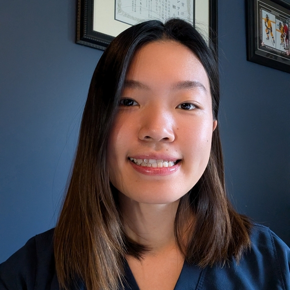 Meet your Posher, Jennifer - Picture 1 of 1